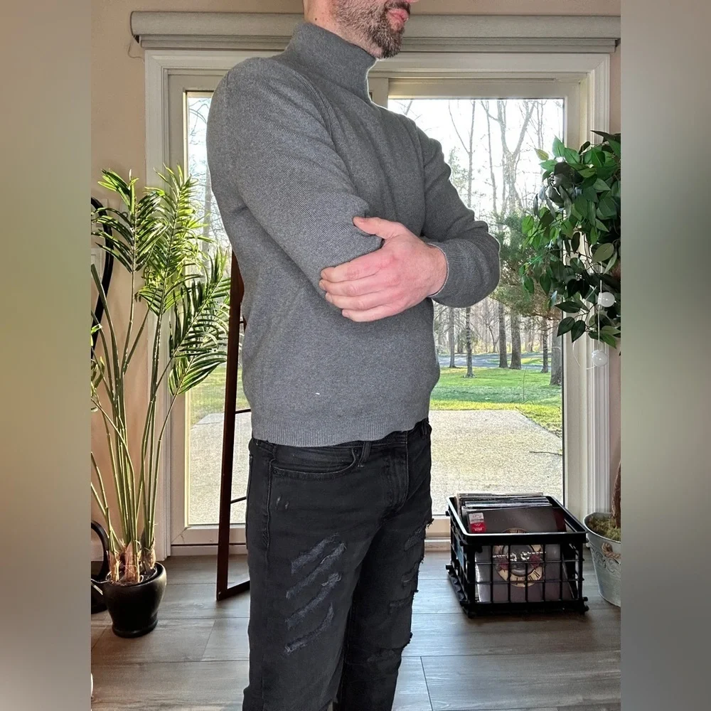Banana Republic | Supima Cotton Mock Turtleneck in Dark Grey (Small)